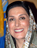Fatemeh Motamed Arya - Bowers Museum, Santa Ana - by QH (July 14, 2007)