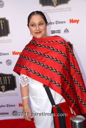 Anglica Aragn - Hollywood (July 21, 2011) by QH