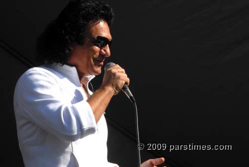 Andy Madadian (April 5, 2009) - by QH